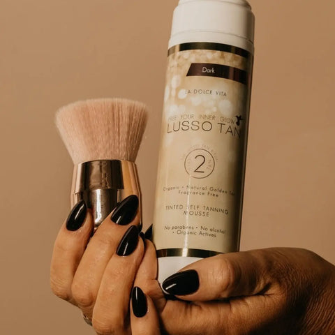 The Sculpted Vegan Sunless Tanning Hand & Face Brush