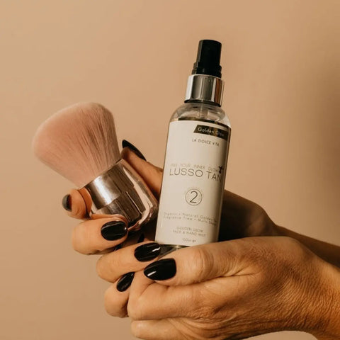 The Sculpted Vegan Sunless Tanning Mist Brush