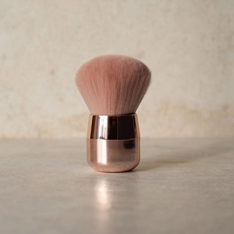 The Sculpted Vegan Sunless Tanning Mist Brush