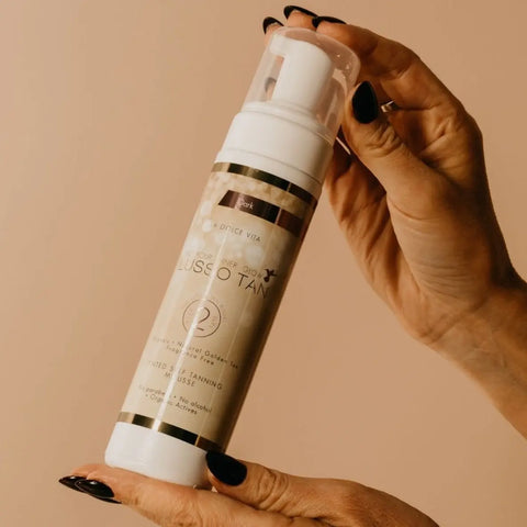 The Sculpted Vegan Tinted Self Tanning Mousse Dark